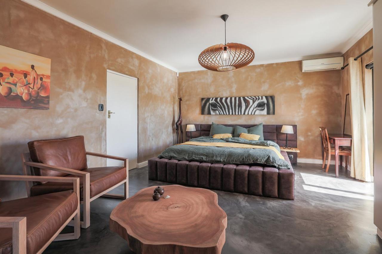YEBO Boutique Guesthouse Somerset West Extérieur photo