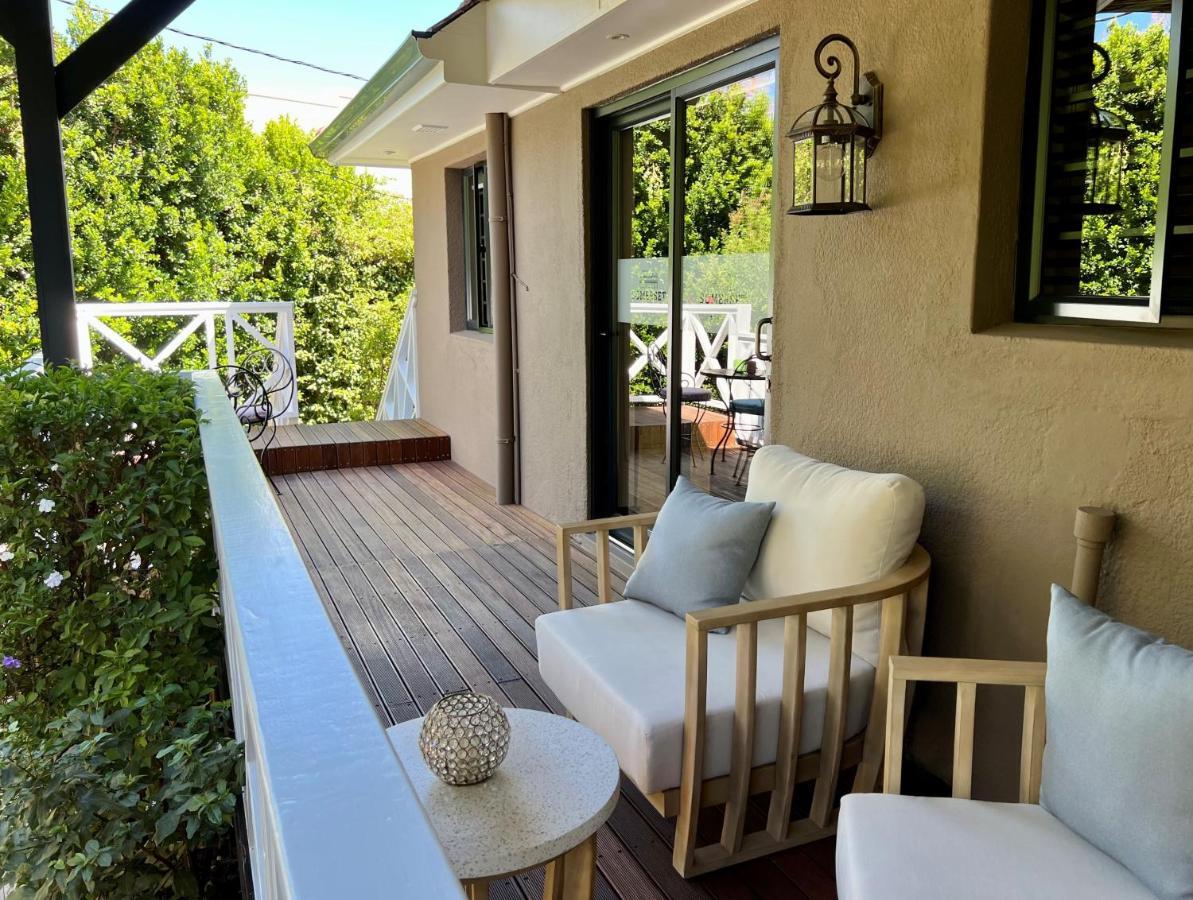 YEBO Boutique Guesthouse Somerset West Extérieur photo